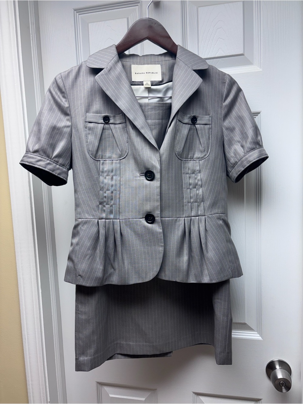 Banana Republic Gray Pinstripe 2-piece Suit Set Size 4